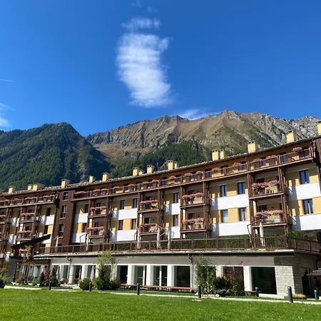 Maison Poluc - Incanto Alpino Апарт-отель 3*
